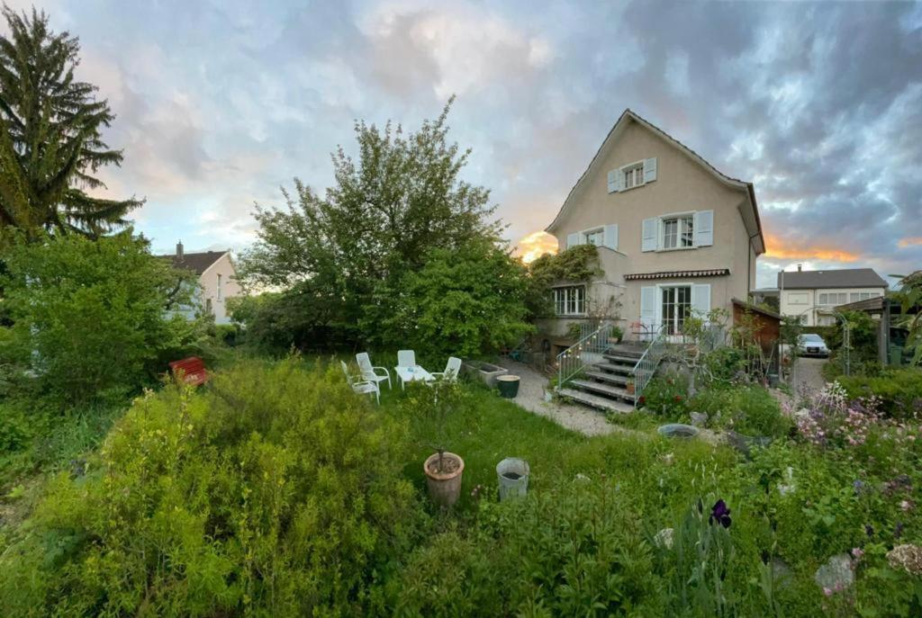 Au Jardin Bed & Breakfast Zuchwil Exterior photo